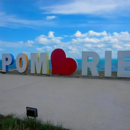 Lejlighed Elegant Beachfront At Pomorie